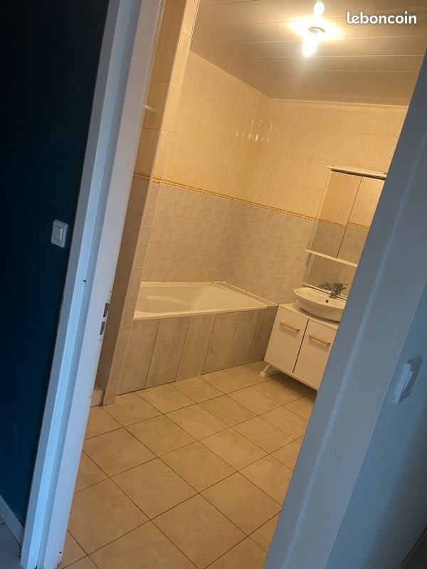 Appartement à louer, 100m², Champenoux