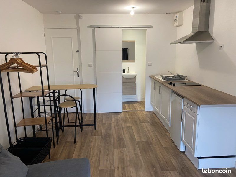 Appartement à louer, 17m², Neuville-de-Poitou