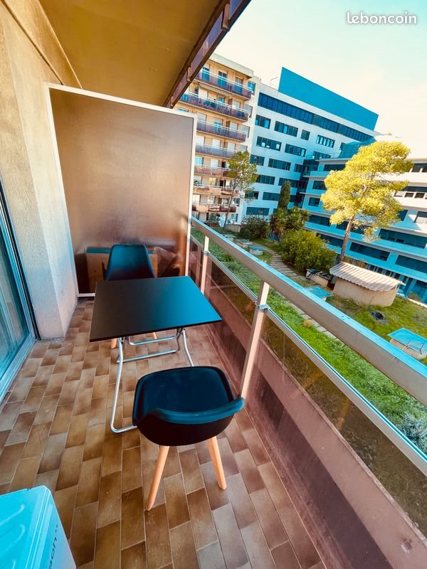 Appartement à louer, 36m², Marseille 8ème