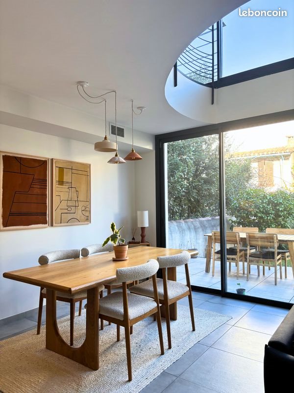 Maison à louer, 166m², Marseille 5ème