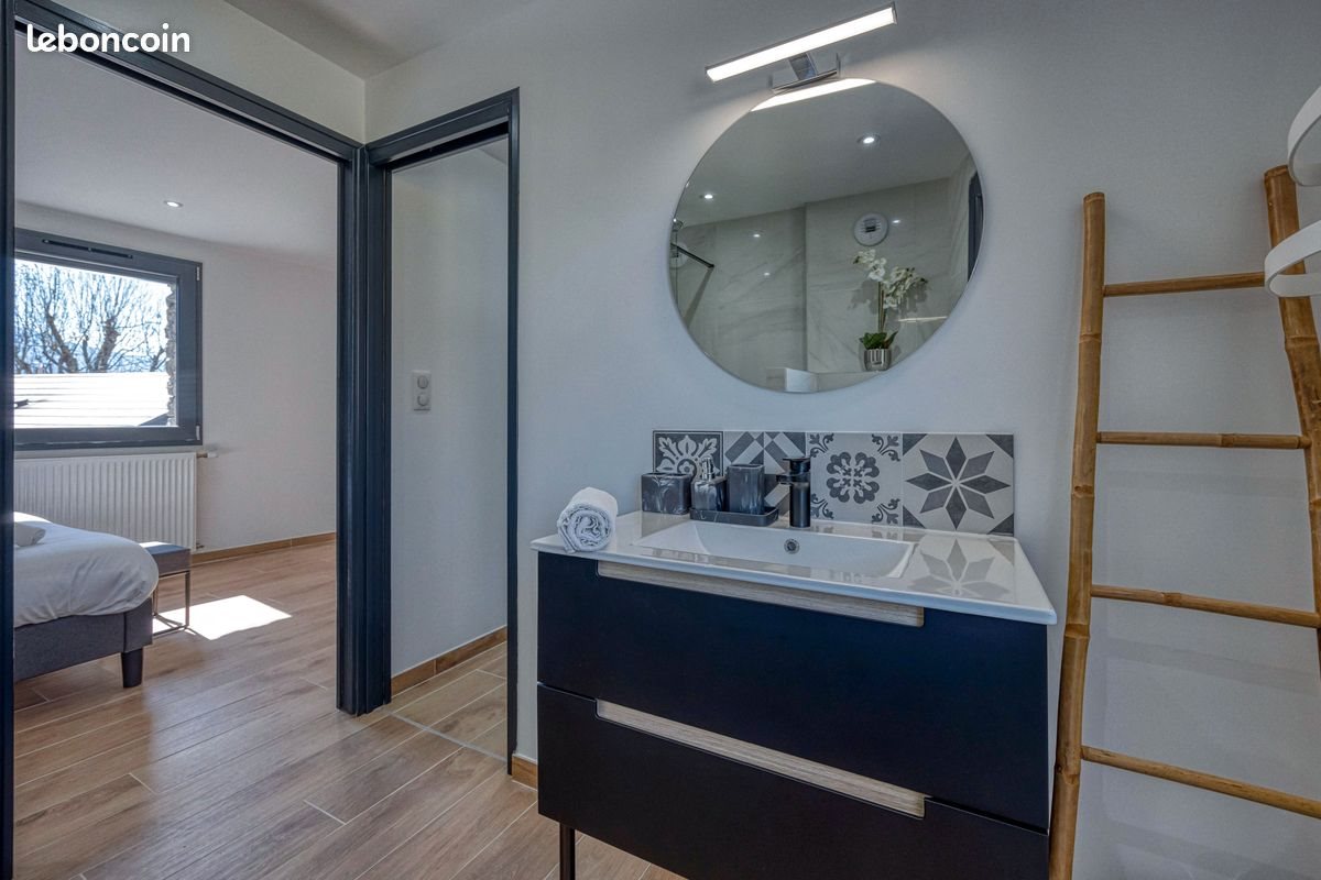 Maison à louer, 120m², Saint-Nazaire-les-Eymes