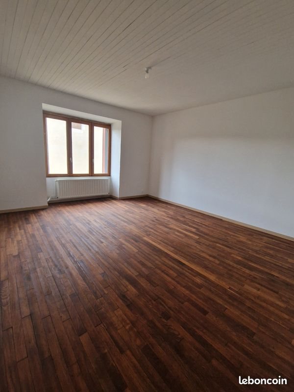 Maison à louer, 120m², Leffonds