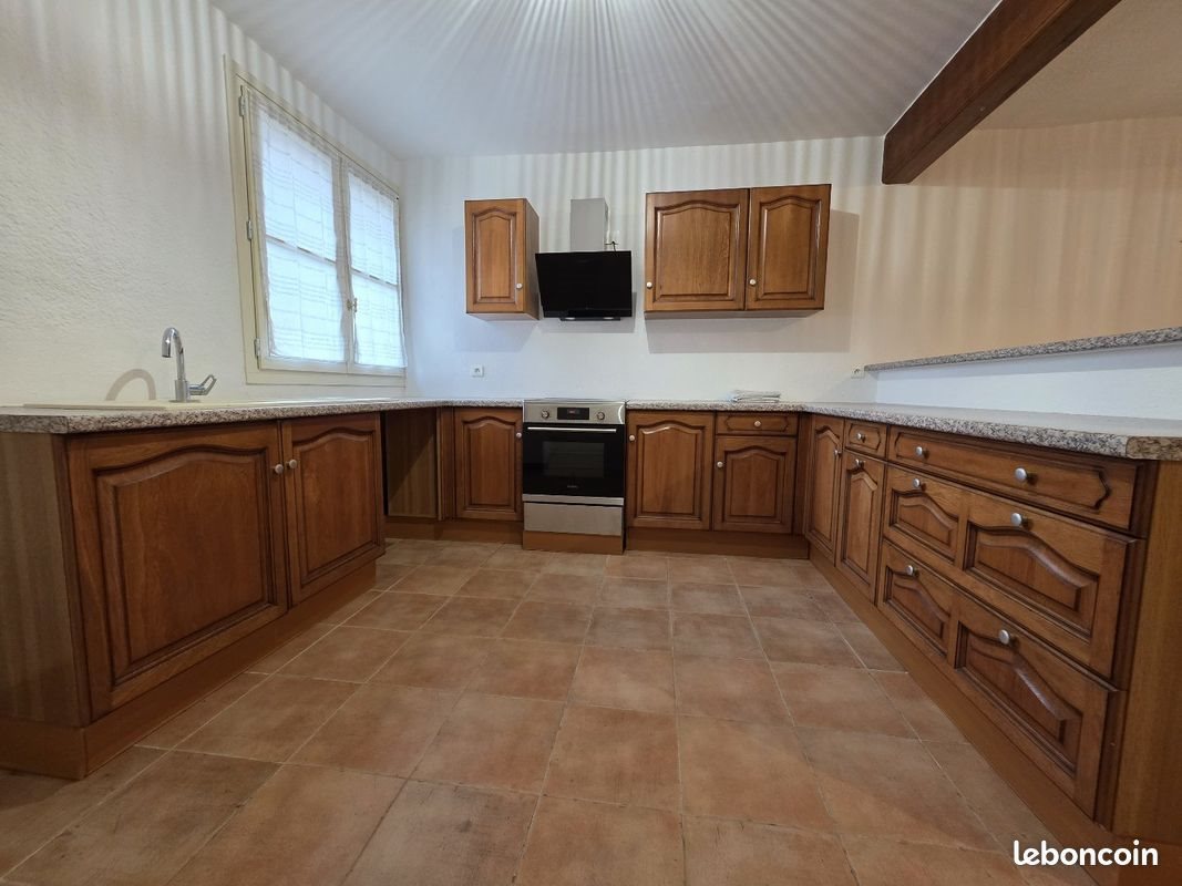 Appartement à louer, 129m², Aigues-Mortes