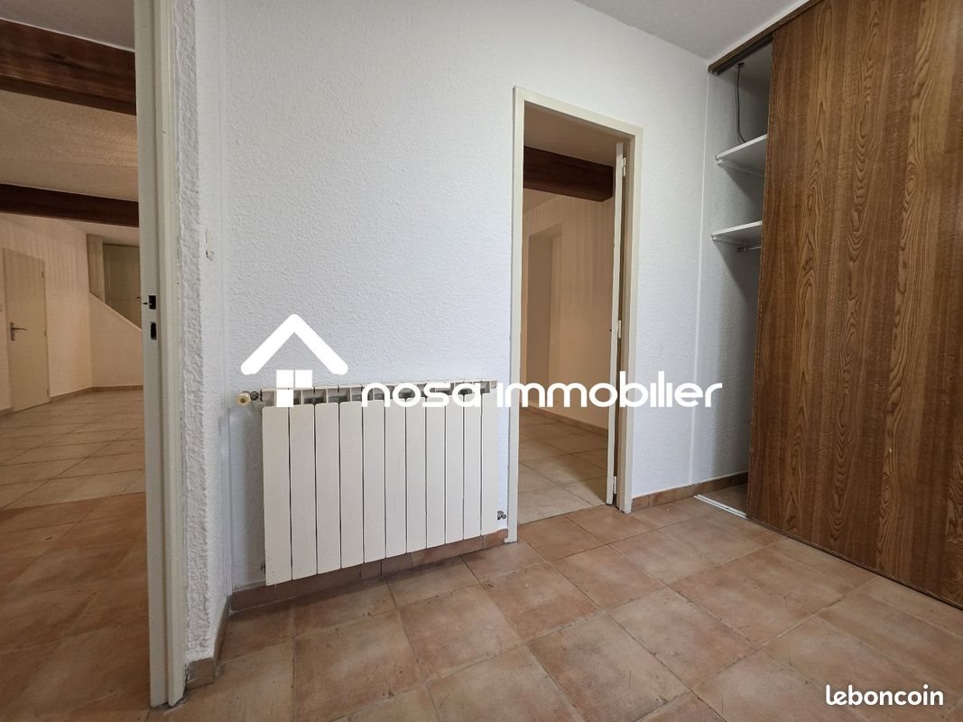 Appartement à louer, 129m², Aigues-Mortes