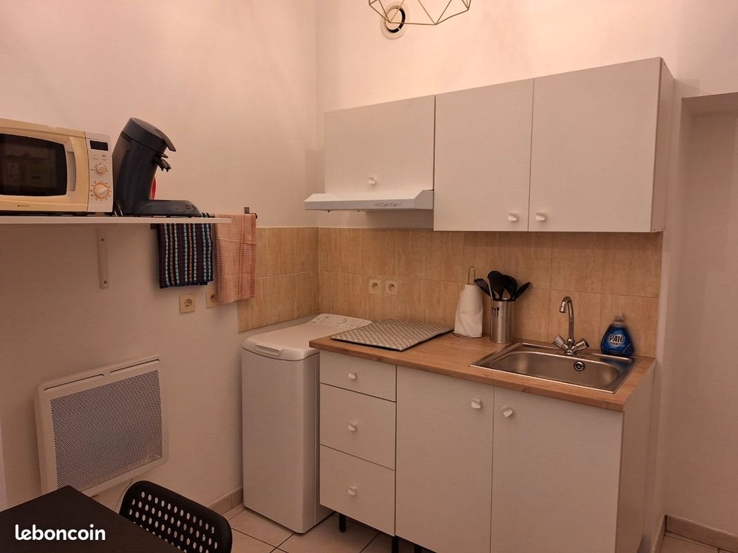 Appartement à louer, 26m², Nîmes