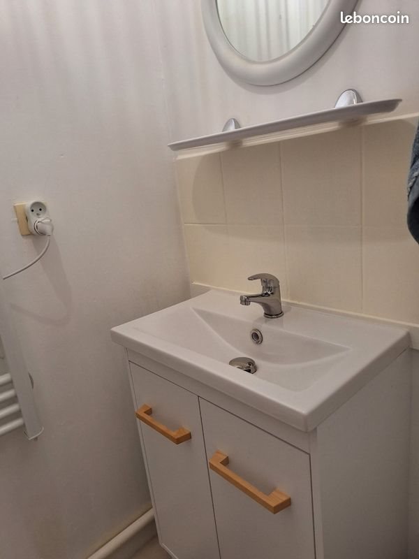 Appartement à louer, 26m², Nîmes