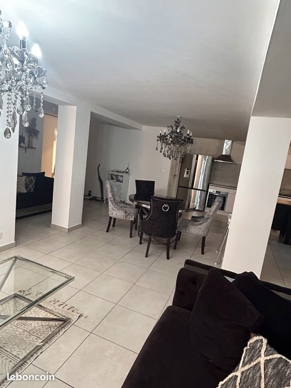 Maison à louer, 112m², Alès