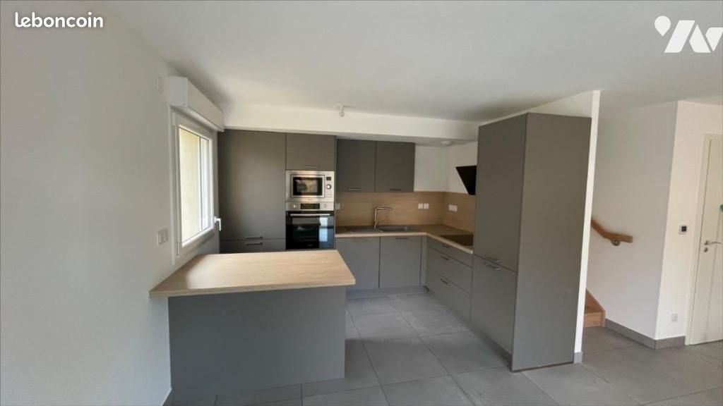 Maison à louer, 89m², Roche-lez-Beaupré