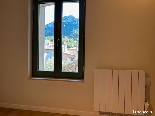 Maison à louer, 85m², Buis-les-Baronnies