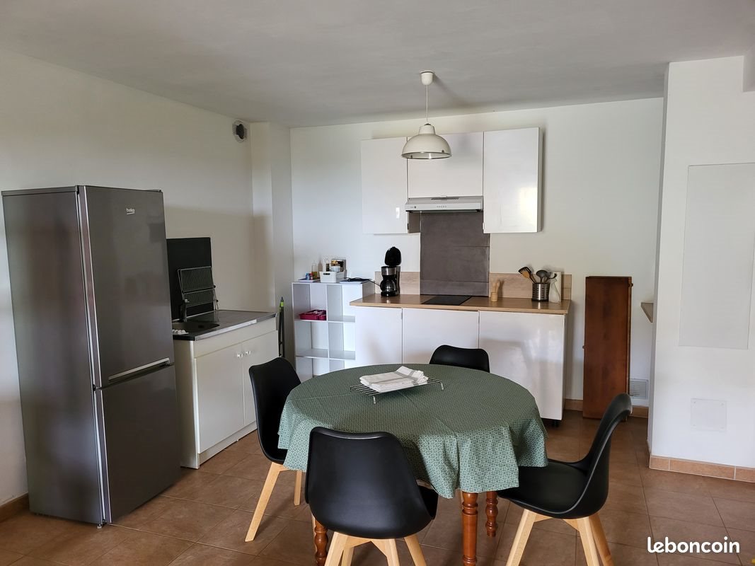 Appartement à louer, 55m², Peri
