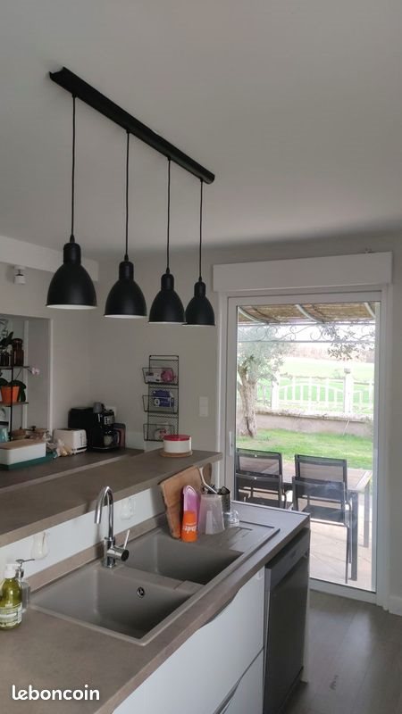 Maison à louer, 201m², Labessière-Candeil