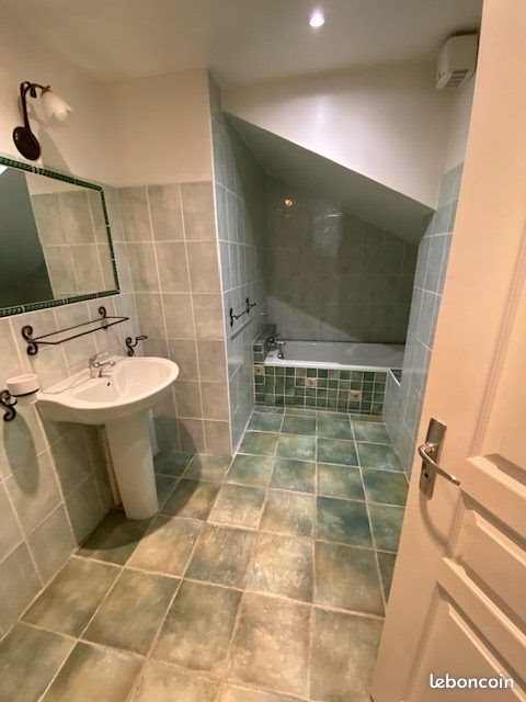 Appartement à louer, 79m², Nyons