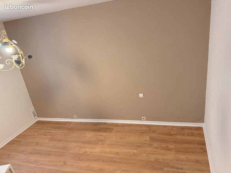 Appartement à louer, 70m², Castellane