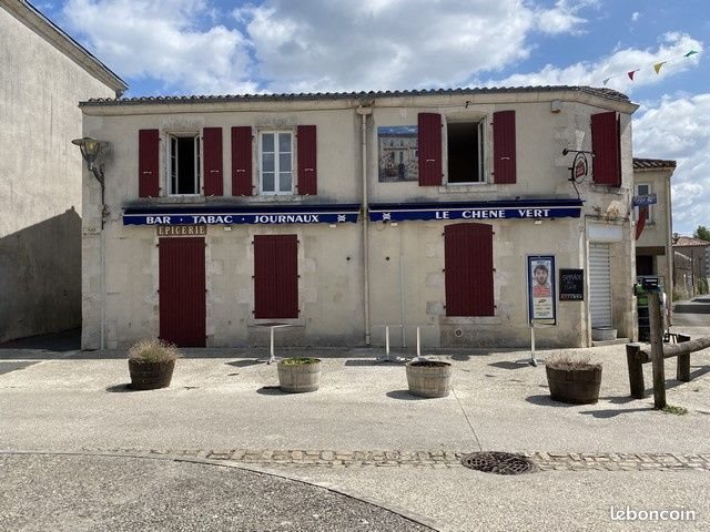 Appartement à vendre, 335m², Maillé