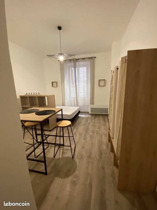 Appartement à louer, 35m², Aubenas
