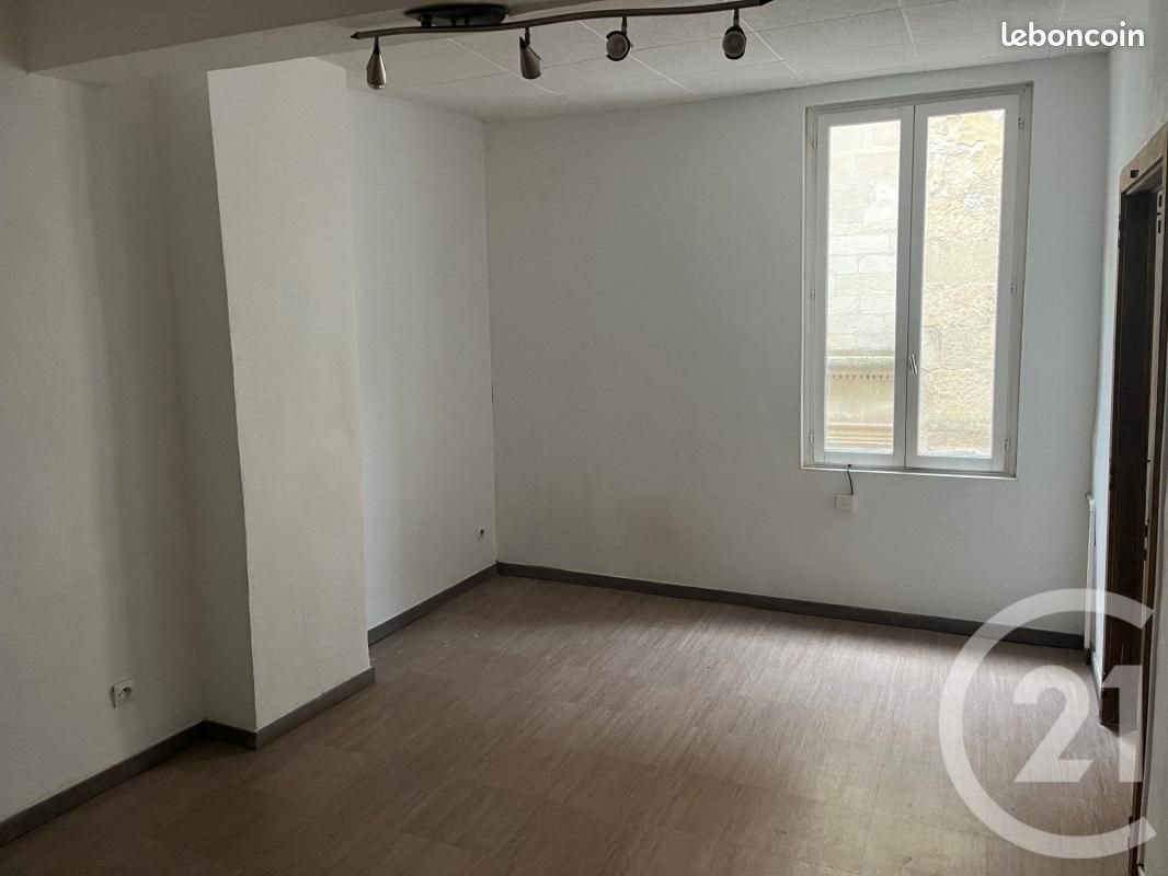 Appartement à louer, 42m², Sommières