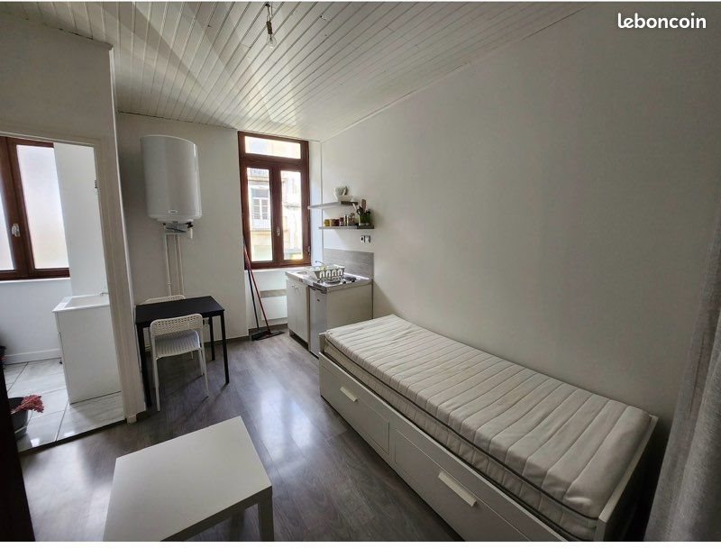 Appartement à louer, 17m², Privas