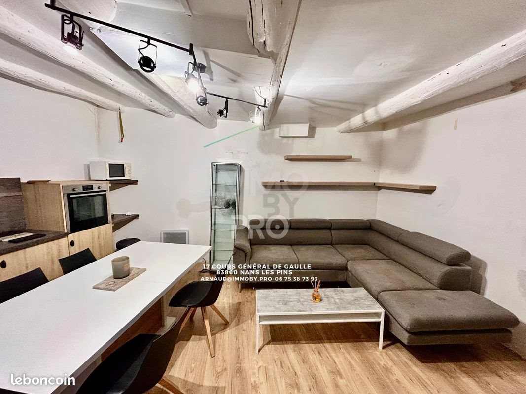 Appartement à louer, 60m², Pourrières