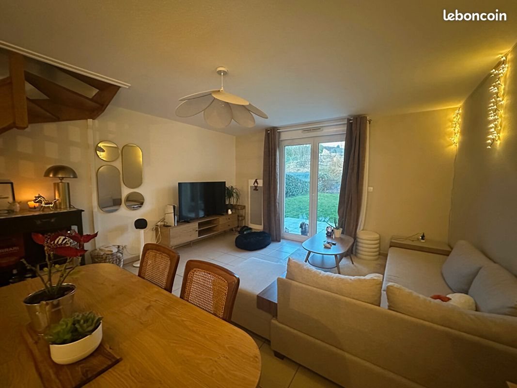 Maison à vendre, 66m², Ussac