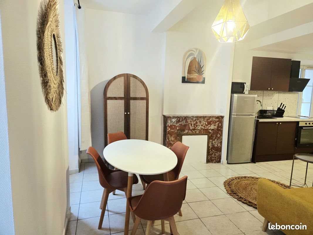 Appartement à louer, 30m², Cuges-les-Pins