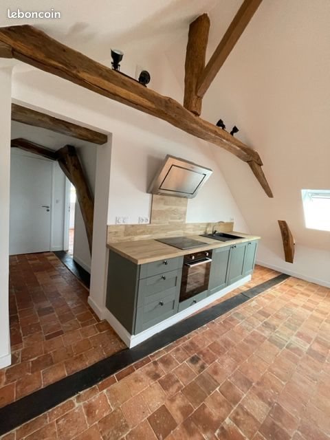 Appartement à louer, 70m², Etriché