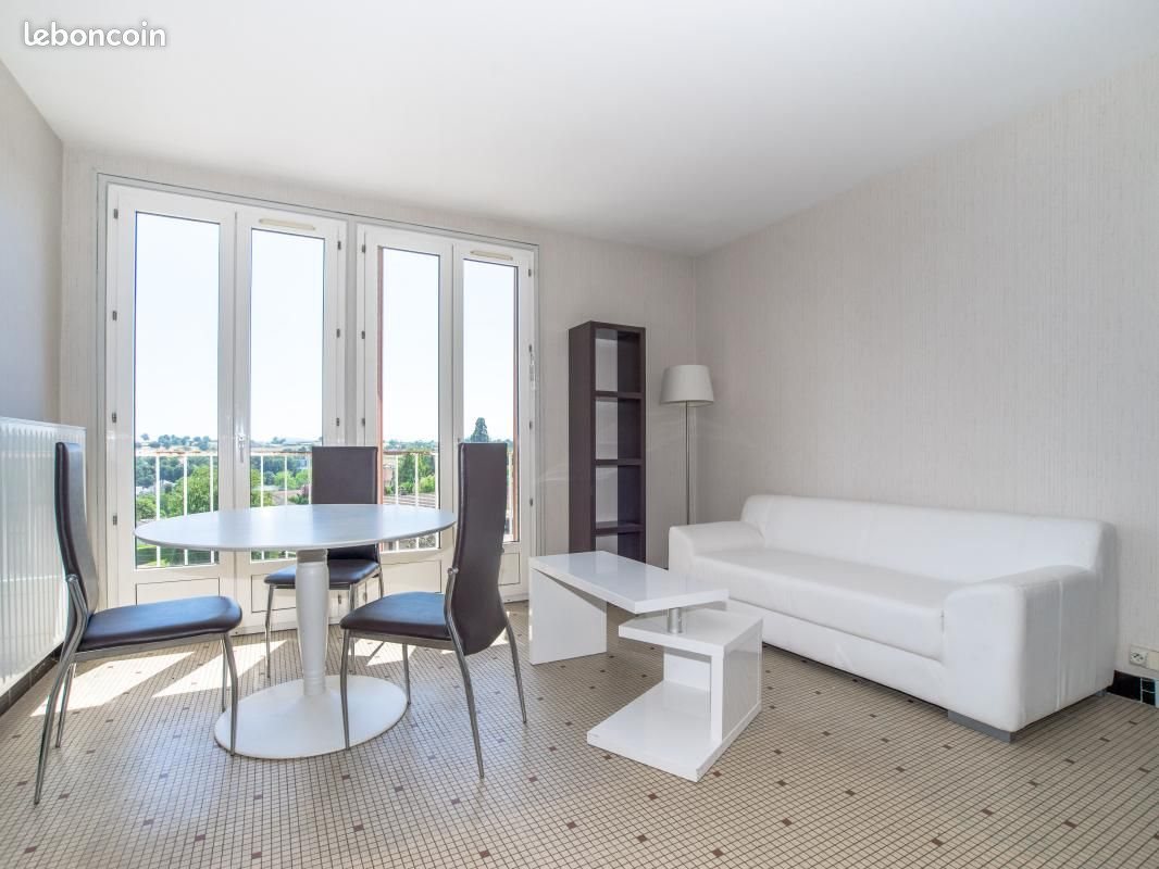 Appartement à louer, 55m², Charolles