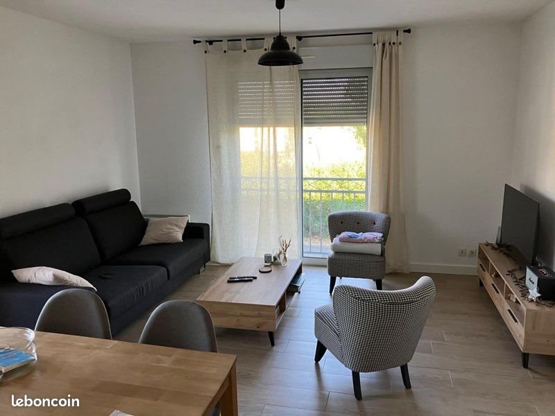 Appartement à louer, 59m², Pernes-les-Fontaines