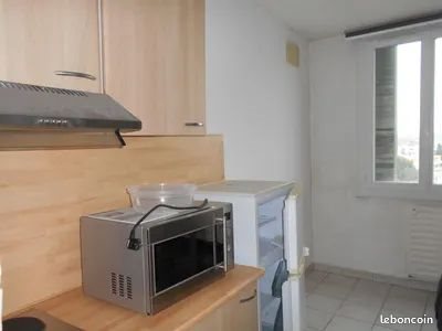 Appartement à louer, 27m², Nîmes