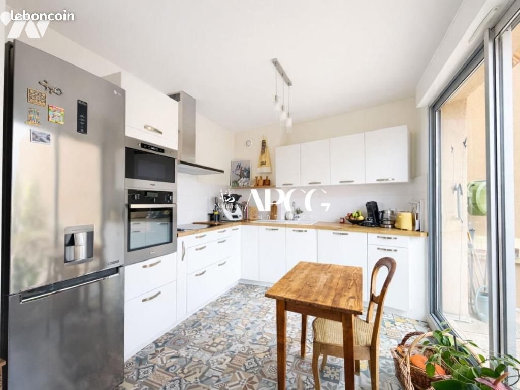 Appartement à vendre, 78m², Vaison-la-Romaine
