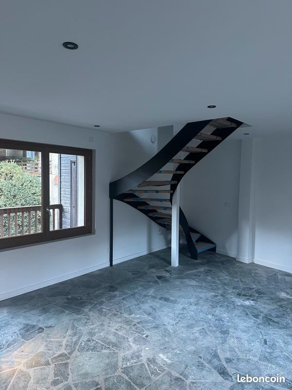 Appartement à louer, 90m², Thônes