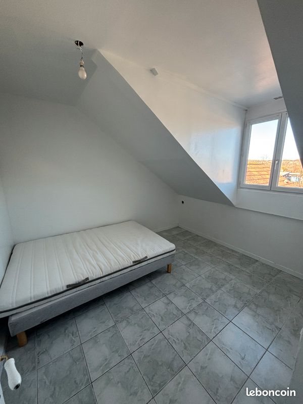 Appartement à louer, 25m², Les Mureaux