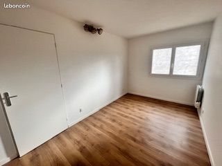 Appartement à louer, 55m², Comps