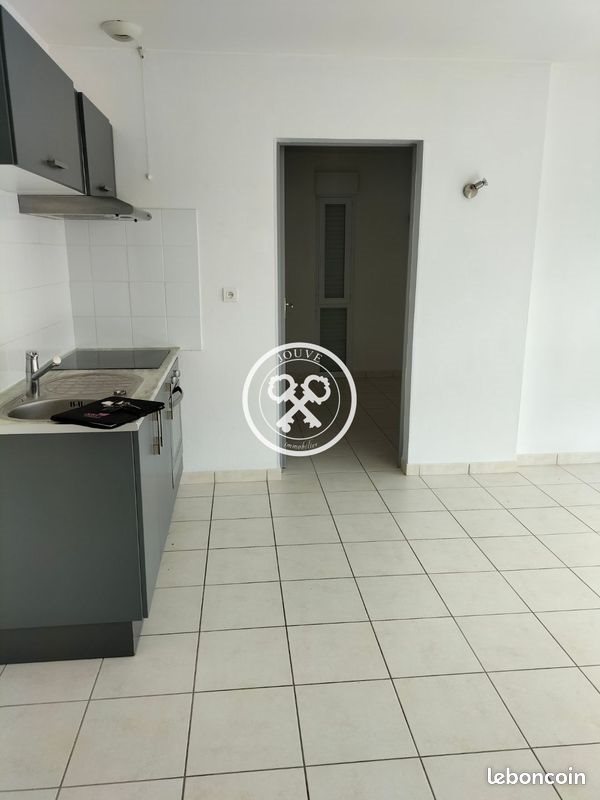 Appartement à louer, 42m², Saint-Julien-les-Villas