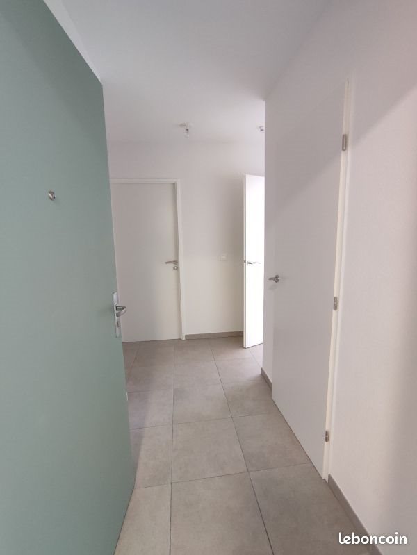 Appartement à louer, 61m², Garons