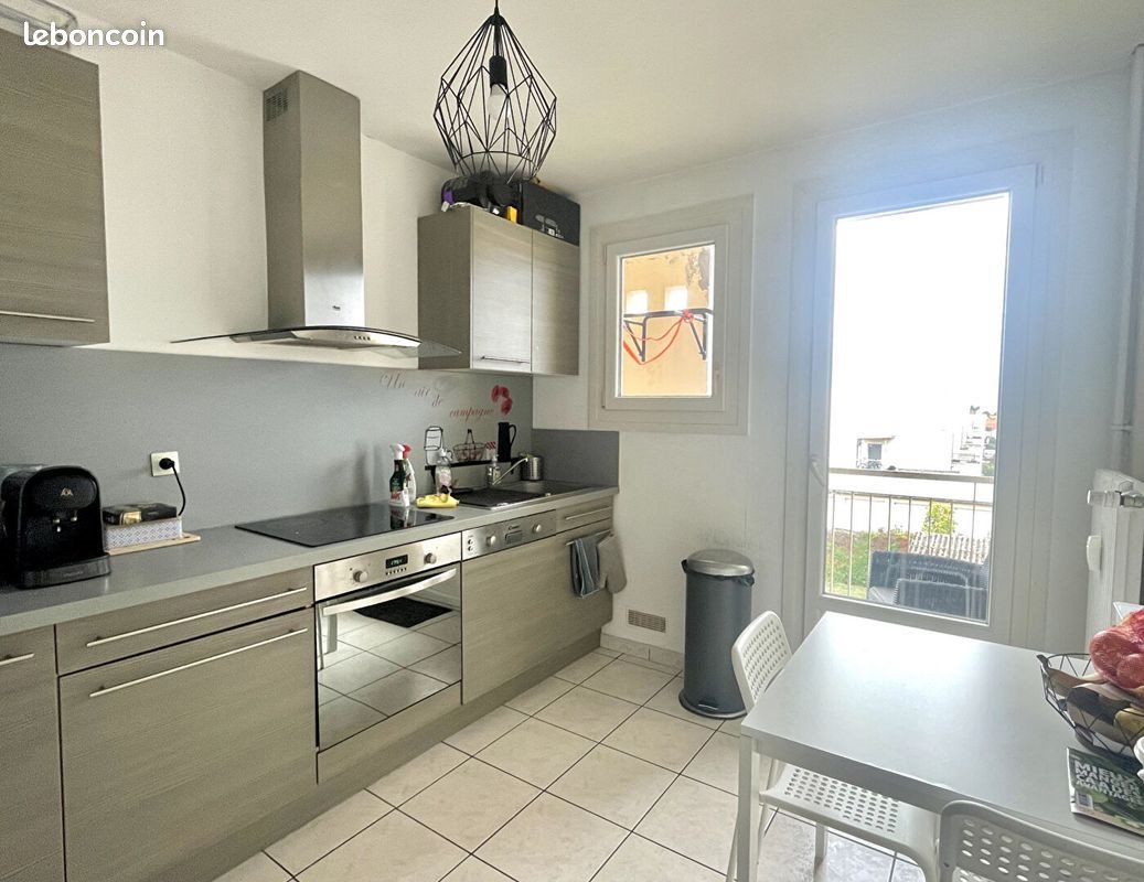 Appartement à louer, 82m², Riorges