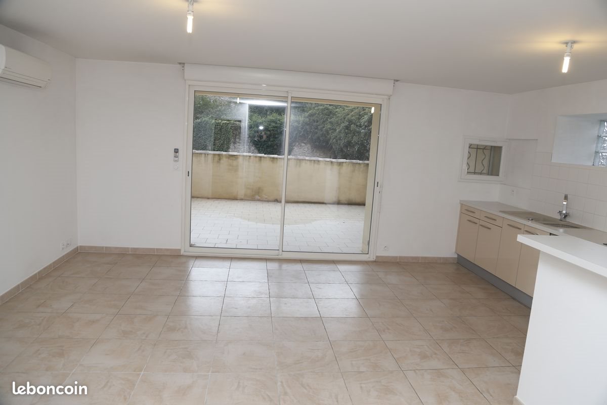 Appartement à louer, 78m², Saint-Gervasy