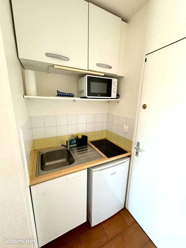 Appartement à louer, 20m², Marseille 8ème