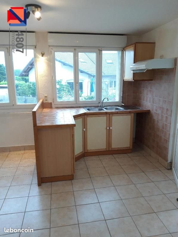 Appartement à louer, 26m², Marnaz