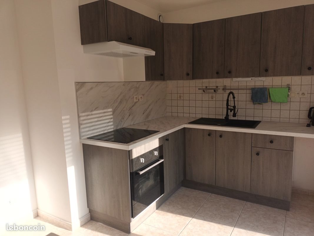 Maison à louer, 125m², Izier