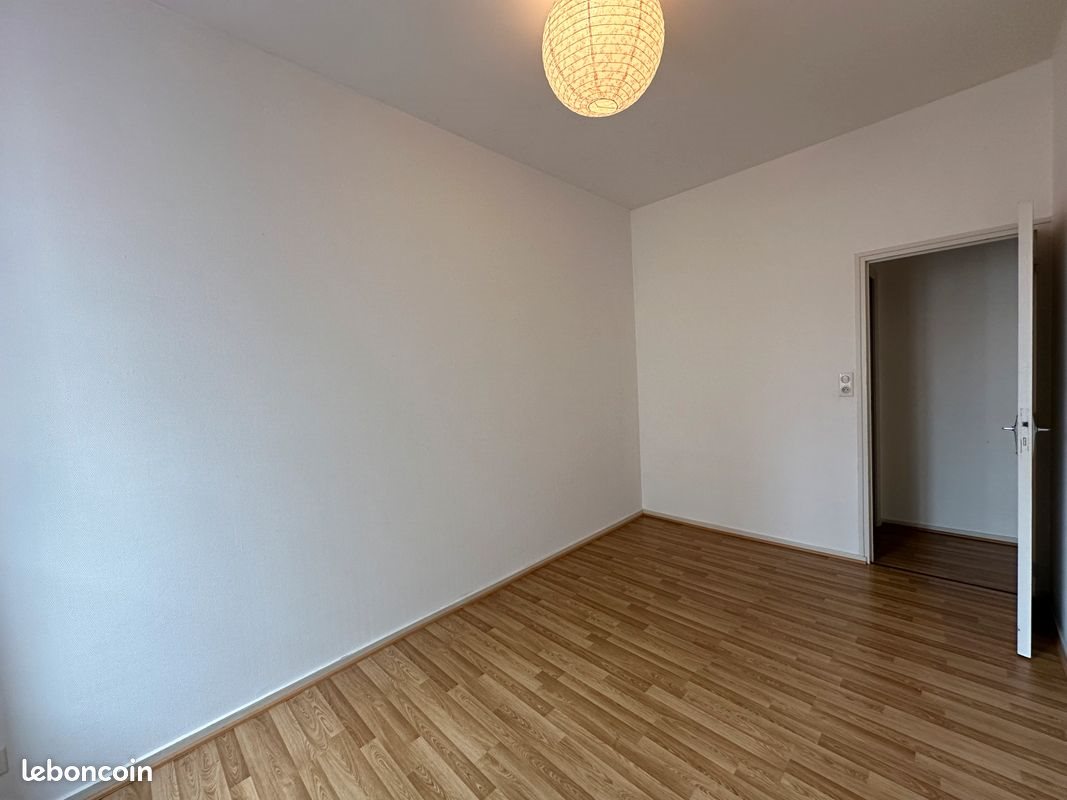 Appartement à louer, 96m², Rochefort