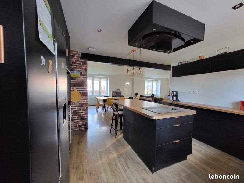 Maison à louer, 167m², Yffiniac