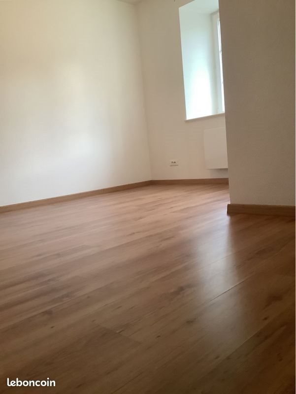 Appartement à louer, 71m², Valdahon
