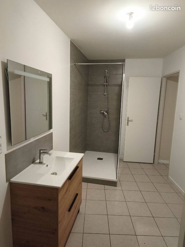 Appartement à louer, 40m², Domérat