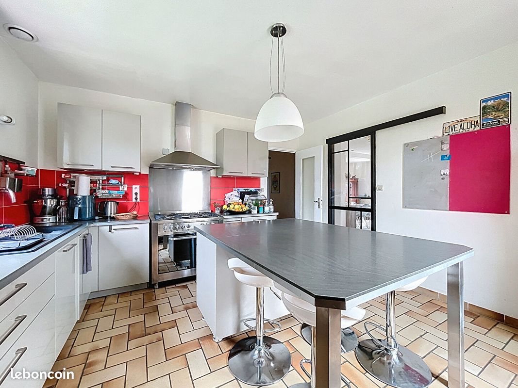 Maison à vendre, 210m², Sainte-Gemmes-sur-Loire