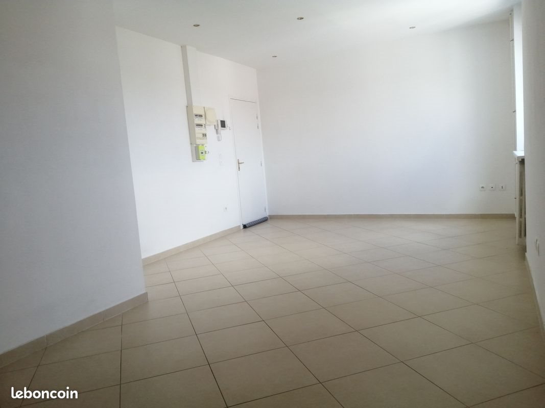 Appartement à louer, 65m², L'Hôpital