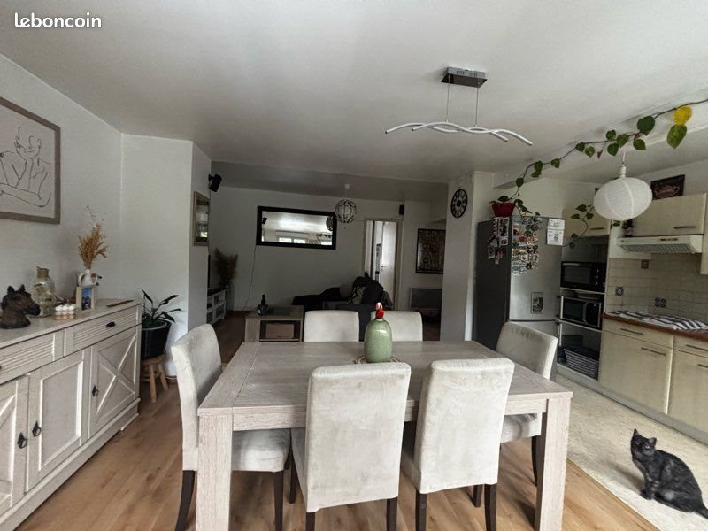 Appartement à louer, 72m², Monts