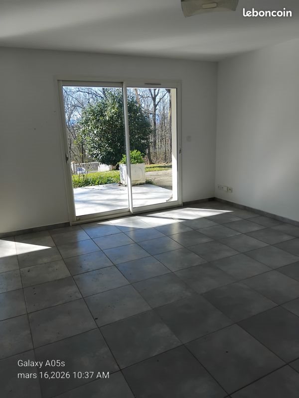 Maison à louer, 120m², Lodes