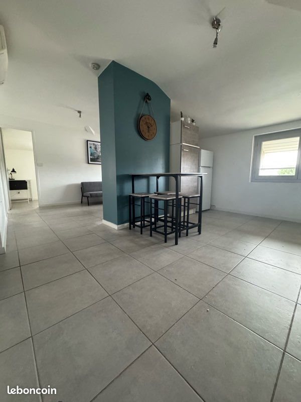Appartement à louer, 55m², Pont-Saint-Esprit