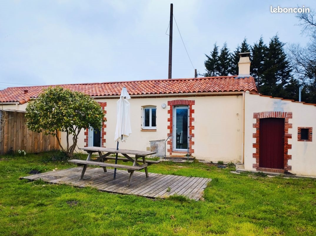 Maison à louer, 55m², Soullans