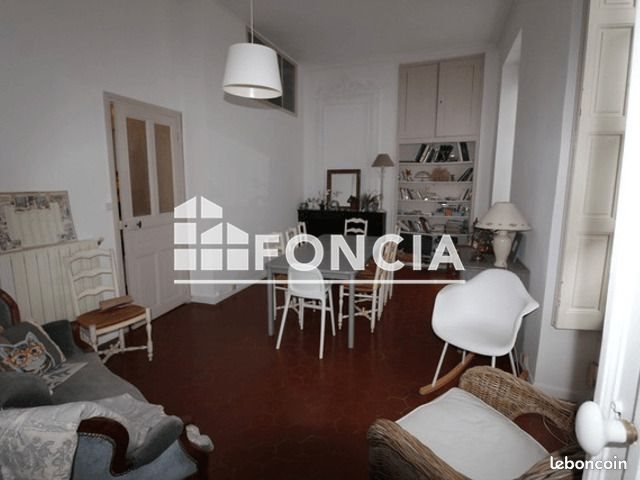 Appartement à louer, 74m², Nîmes